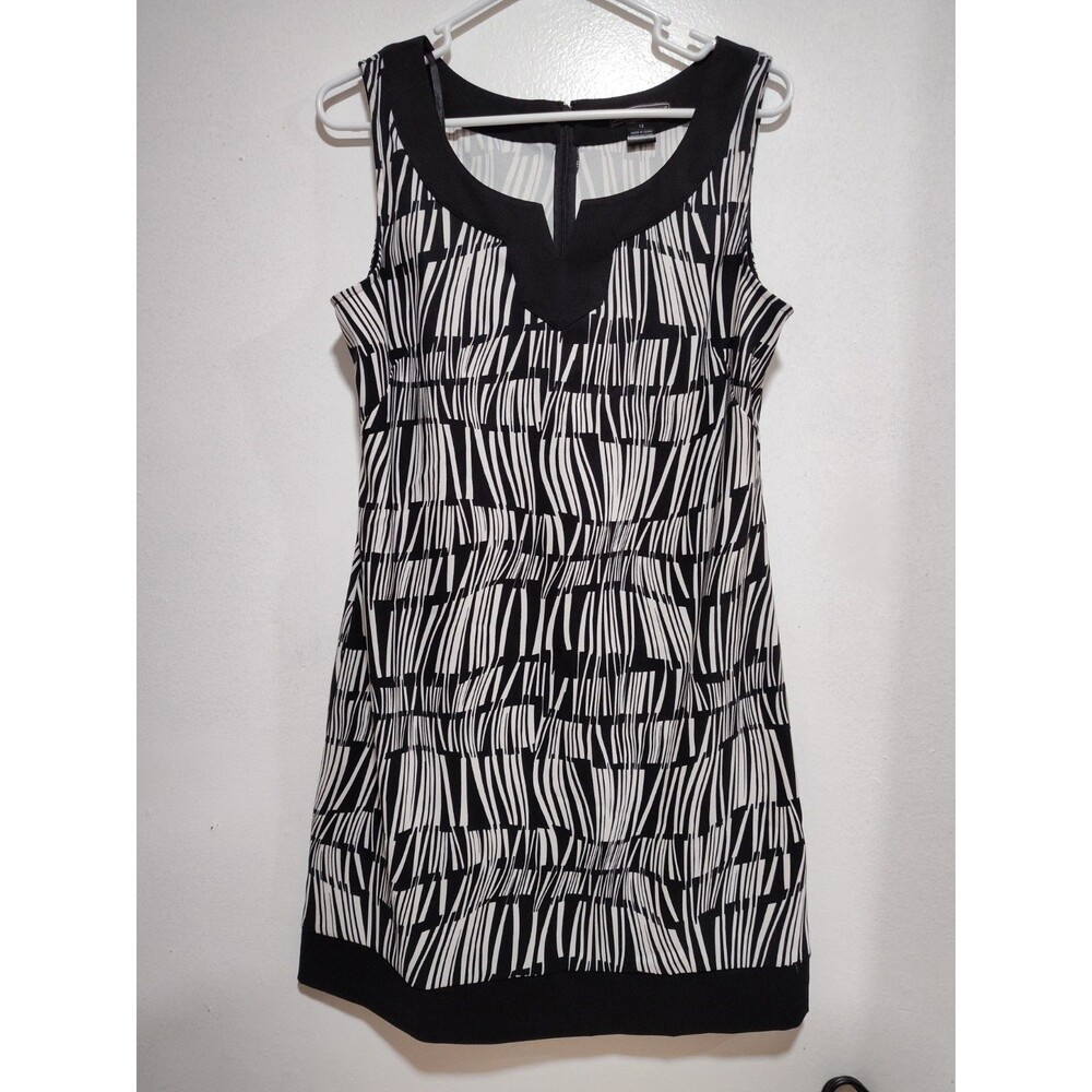 Jessica Howard Women's Size 12 Black White Abstract Print A- Line Knee Length